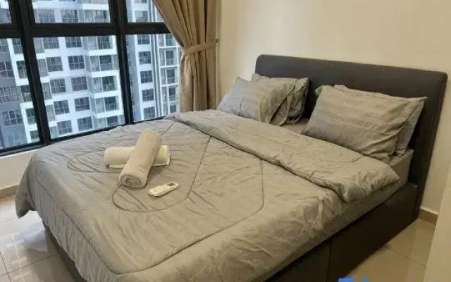 Shelisa's Modern 3BR House at Suria Garden Puchong