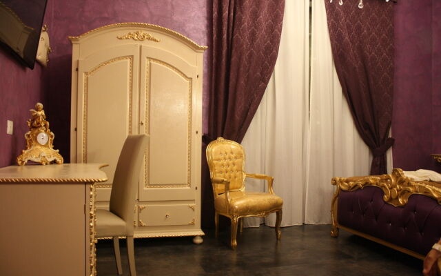 Pope's Suites