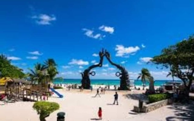 Apartment 101-2 Amalfi by Slieva Near 5th Avenue