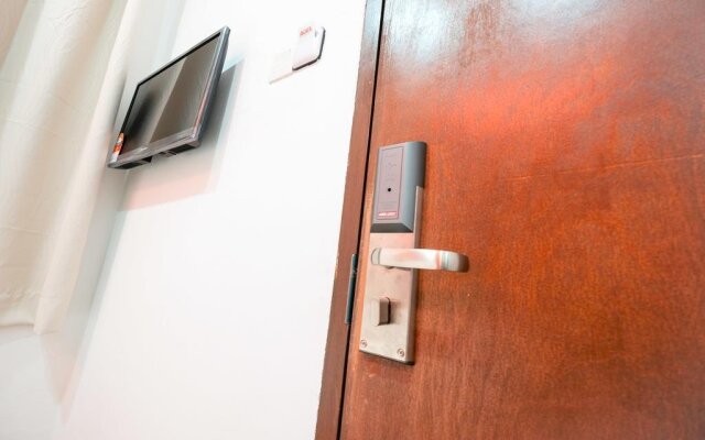 Zen Rooms Colour Hotel