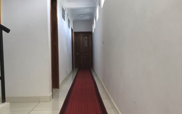 Ivato Hotel