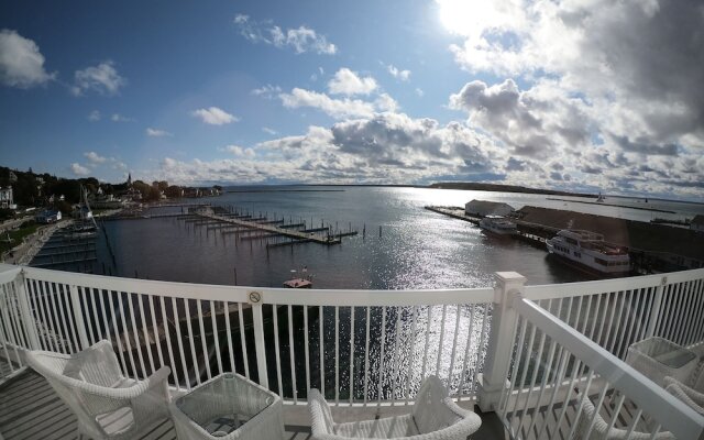 Chippewa Hotel Waterfront