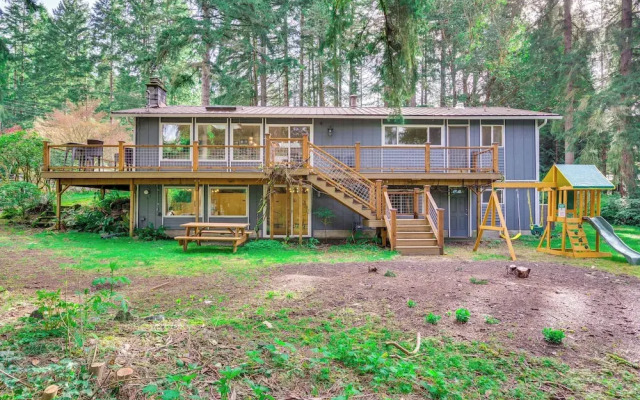 Classic Woodinville Wine Country Escape!