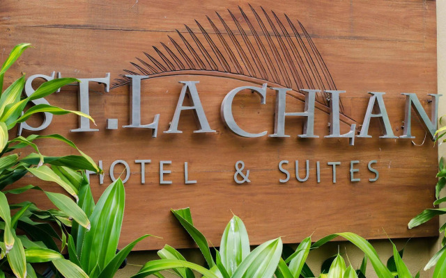 St. Lachlan Hotel & Suites