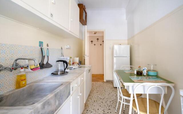 Family apartment at Kalithea 2 bedrooms 4 pers
