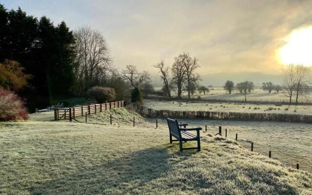 Cwmbach Lodge luxury B&B