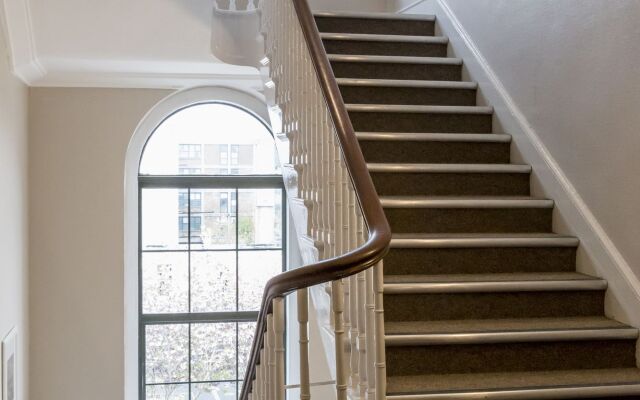 Gardiner House Hostel