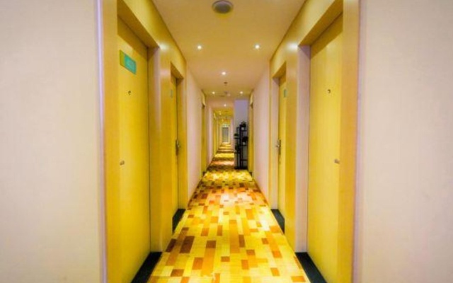 Hello Qiman Hotel (Nanchang Tengwang Pavilion Wanshou Palace) – Hotel Rooms – Nanchang