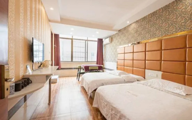 Xiangtan Tianlun Business Hotel