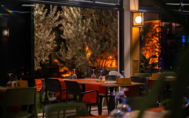 Kotinos Beach Hotel
