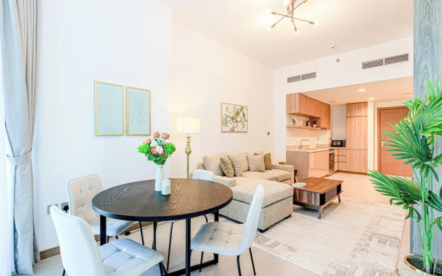 1BR Apt Residence Along Business Bay Canal