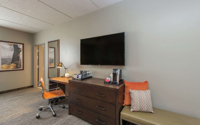 Hotel Saranac, Curio Collection by Hilton