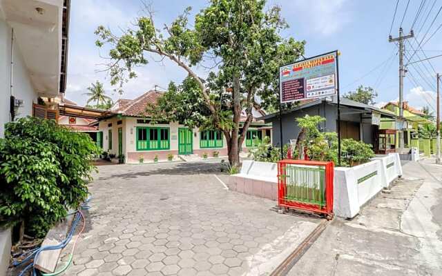 Bahagia Sederhana Homestay by ZUZU