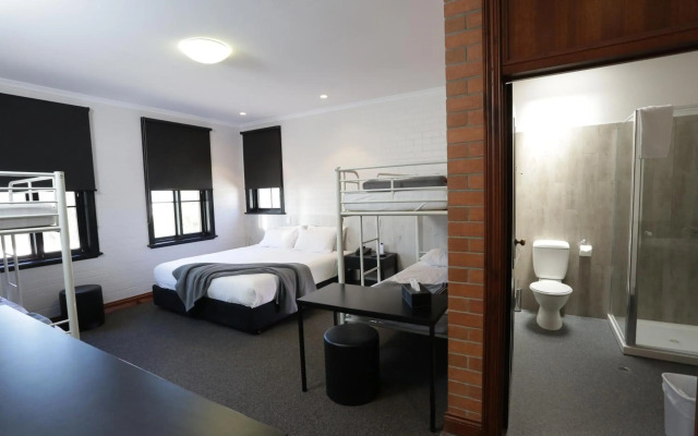 Sovereign Hill Hotel