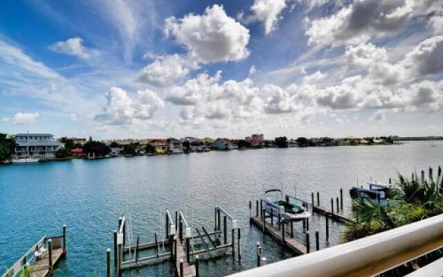 Bay Harbor 302