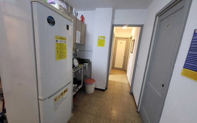 Low Cost Room Las Llaves 3