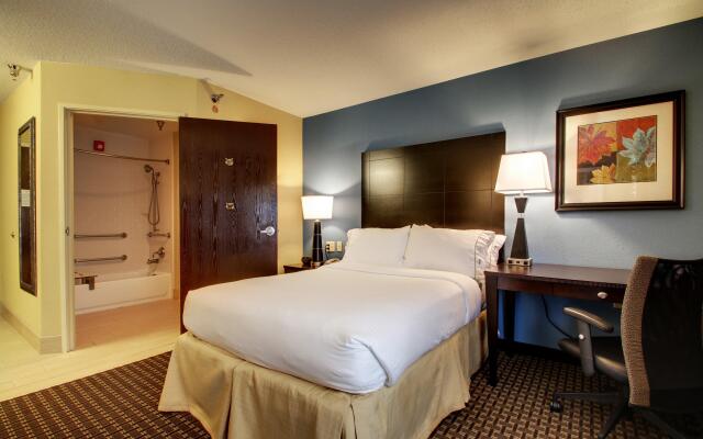 Holiday Inn Express Fort Campbell-Oak Grove, an IHG Hotel