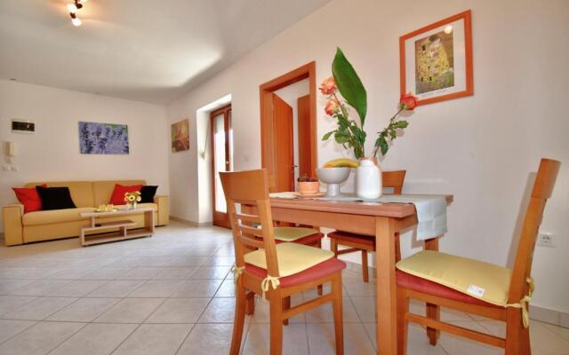 Amazing Apartment in Pula With