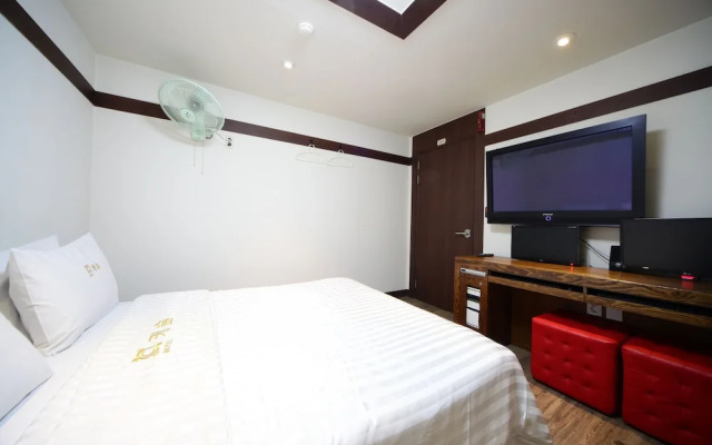 Castle Motel Iksan
