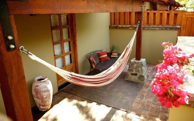 Los Arboles Hotel