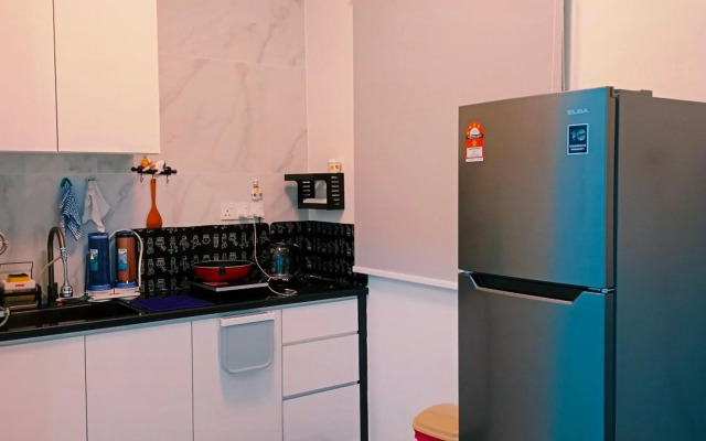 Comfortable18 3R2B 7pax Meritus Perai