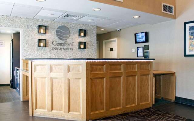 Comfort Inn & Suites Sturbridge - Brimfield