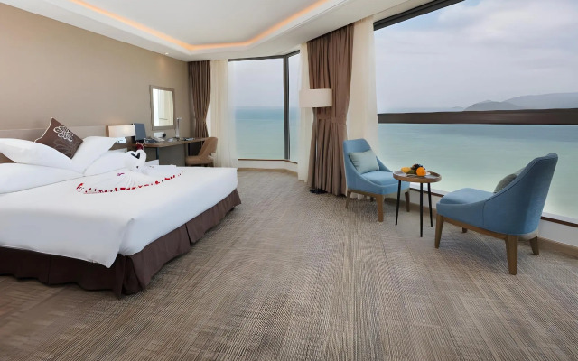 Comodo Nha Trang Hotel