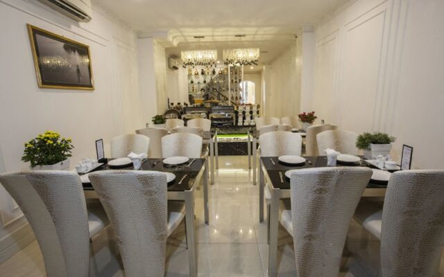 Golden Star Hotel