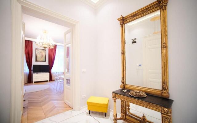 Count Zrinyi Luxourious Residence