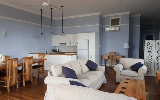 Kernow Charters Towers