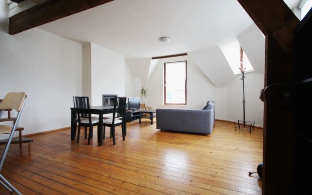 Large Duplex Châtelain