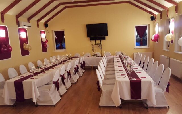 Bacchus Hotel Panzió