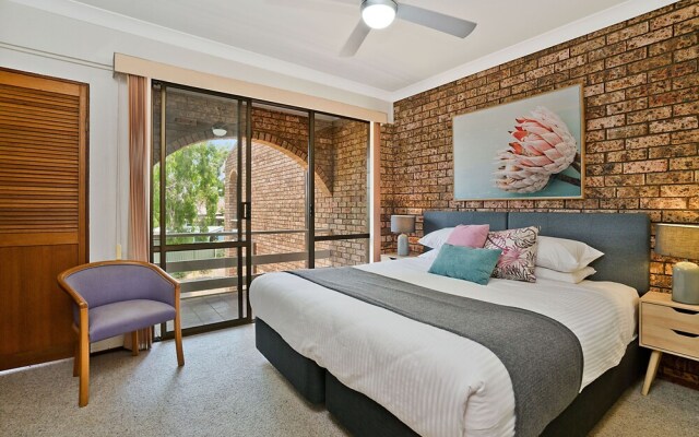 Centennial Terrace Apartments