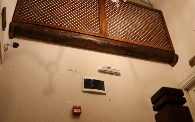 Akhan Guest House