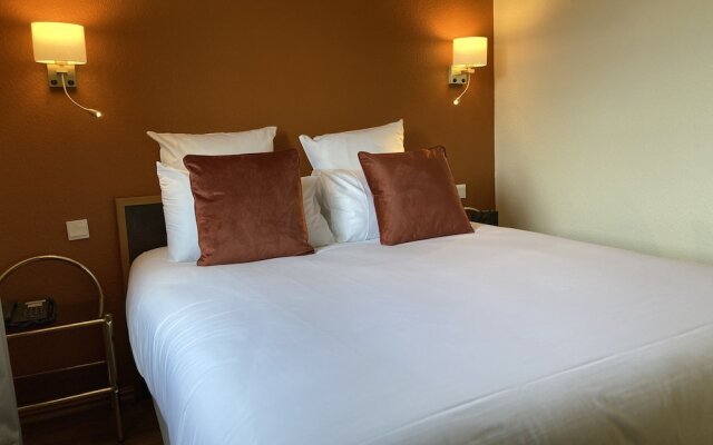 Hôtel-Restaurant Au Relais Du Château Mensberg