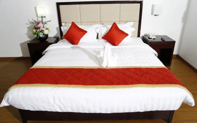 Triguna Clarks Inn