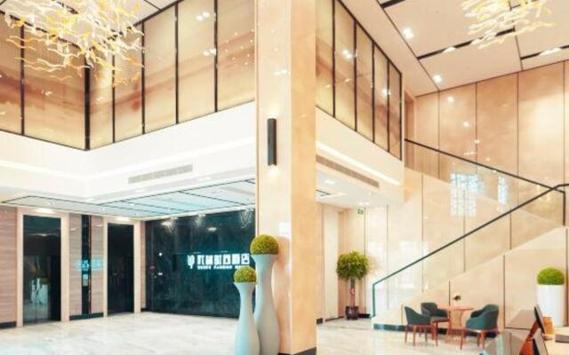 Up Fashion Hotel (Zhongshan North Station)
