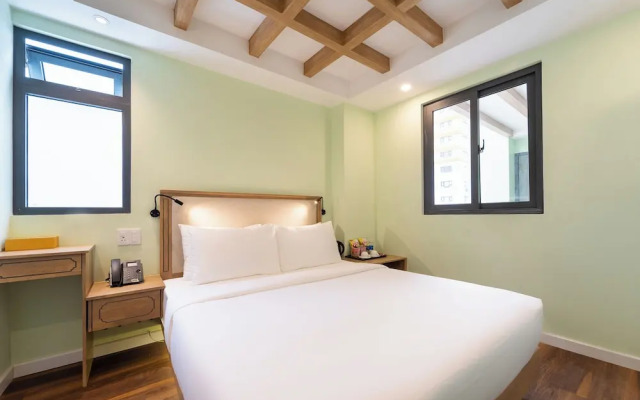 Nicecy Hotel - Truong Quyen