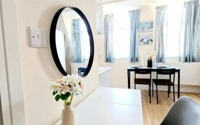 Crendon House Boutique Hotel