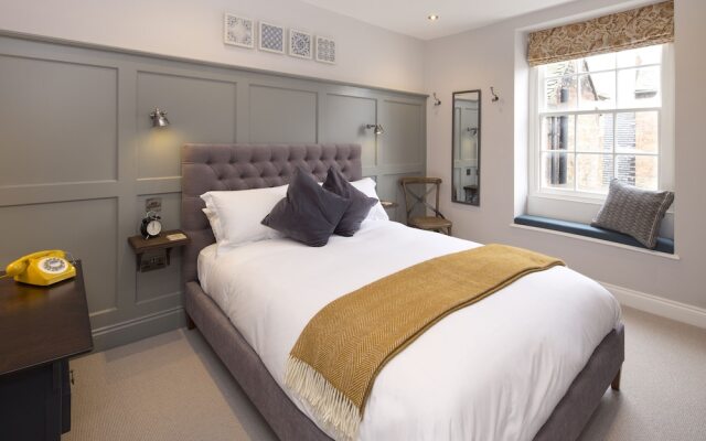 The George Townhouse