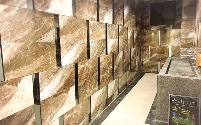 Master Chitow - Hostel