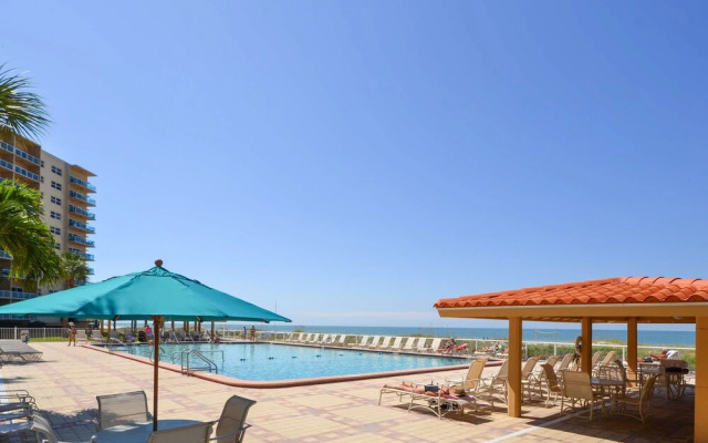 Regatta Beach Club N 913 by Vtrips