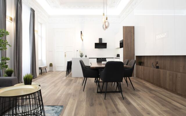 Luxury Apartment by Hi5 - Kálmán Imre Suite
