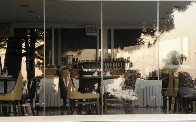 Irida Resort