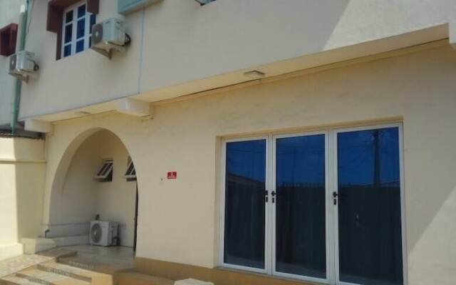 Whitebrook Suites and Bar