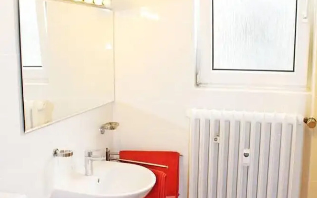 2bed Old Town Apt Sleeps 6 - Rooftop Terrace, Wifi