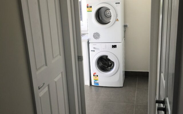 Central Wagga Apartment