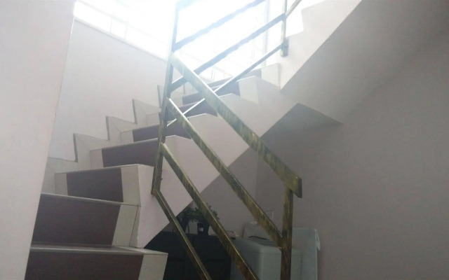 Bercham Vacation House