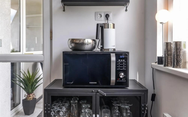 66 Apartment - Stylish Two Bedroom in Lozenets District