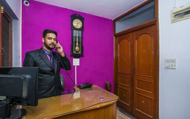 Oyo 19285 Uv Comforts